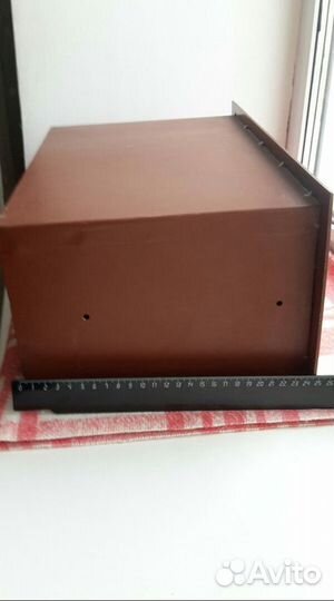 Сейф-ящик под ключ