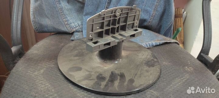 Подставки для телевизоров разные