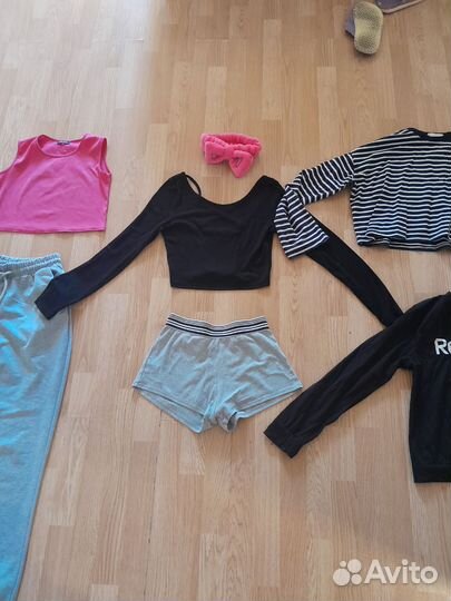 Отдам пакет вещей на девушку размер 42