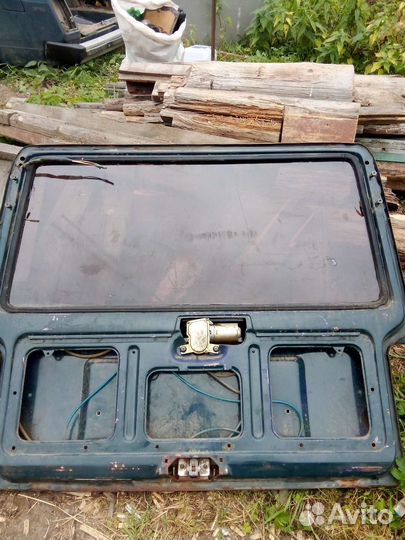 Дверь задняя левая ваз 2104