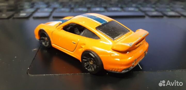 Модель Hot Wheels б/у Porsche 911 GT2. -2017