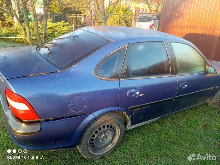 Opel Vectra 2.5 AT, 1996, 280 457 км