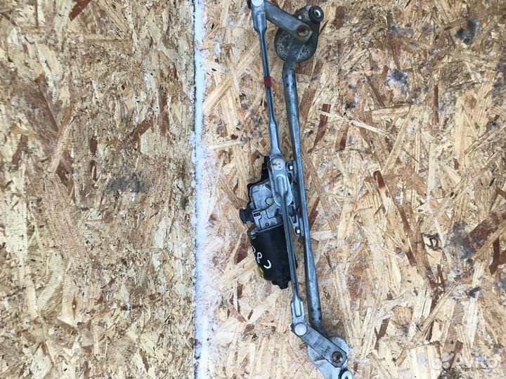 Трапеция стеклоочистителей pontiac Vibe 2003-2007