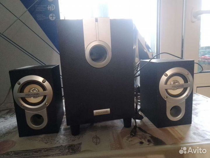 Колонка сабвуфером microlab m-400