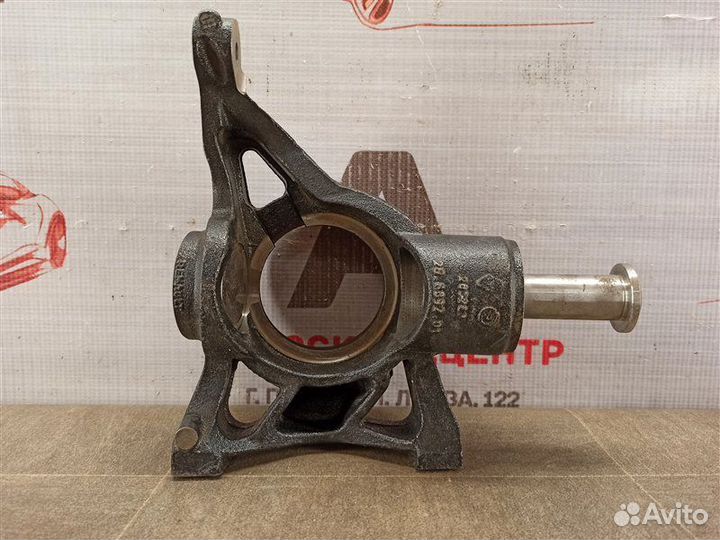 Цапфа колеса (поворотный кулак) передняя левая