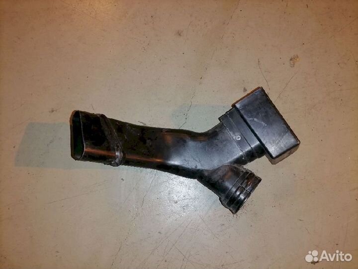 Патрубок воздушного фильтра 16554WF900 Nissan Libe