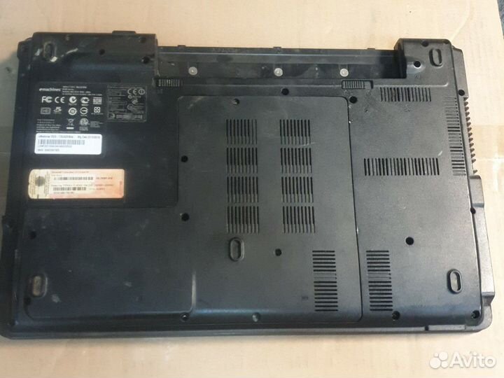 Корпус для ноутбука eMachines E528 в разбор