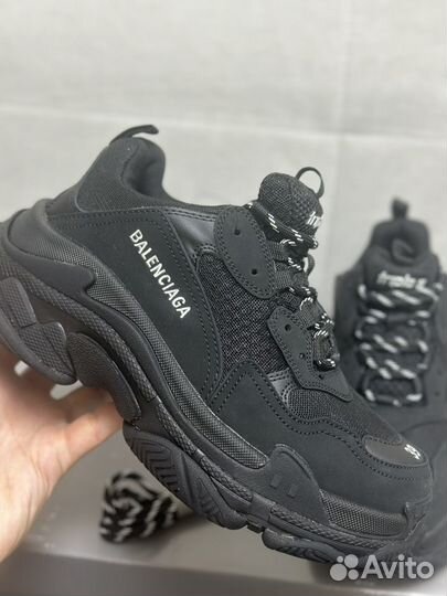 Кроссовки Balenciaga Triple s