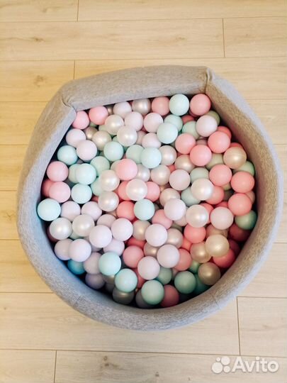 Мягкий бассейн с шариками, для деток