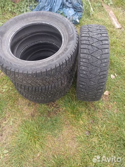 Dunlop Ice Touch 215/65 R16 98T