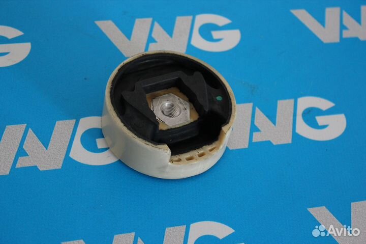 Сайлентблок подрамника Октавия, Джетта, Пассат