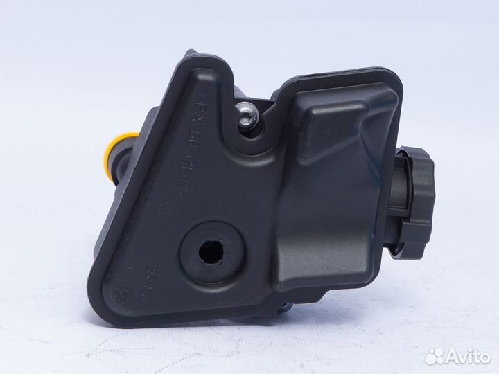 Бачок гур для Mercedes ML W164 GL X164 A0004602583