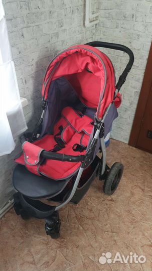 Прогулочная коляска