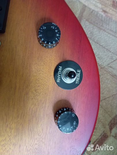 Электрогитара Epiphone les paul special satin E1