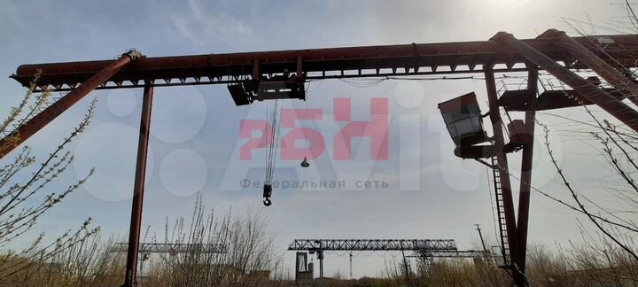 Площадка с козловым краном