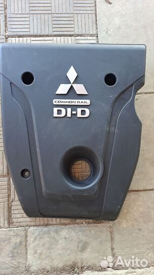 Крышка двигателя Митсубиси L200