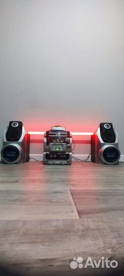 Музыкальный центр LG