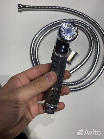 Биде с шлангом