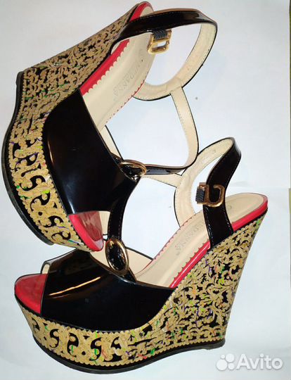 Сандали (босоножки)