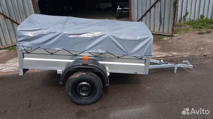 Легковой прицеп с тентом