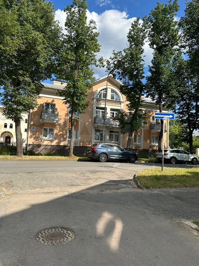 2-к. квартира, 62,7 м², 1/3 эт.