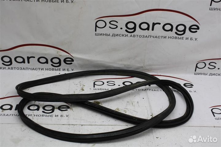 Уплотнитель багажника Nissan Qashqai+2 J10