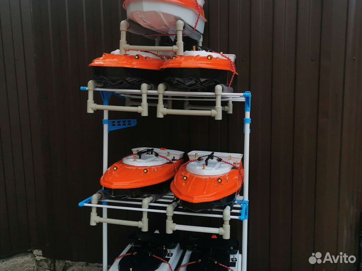 Карповый кораблик, прикормочный кораблик, кораблик