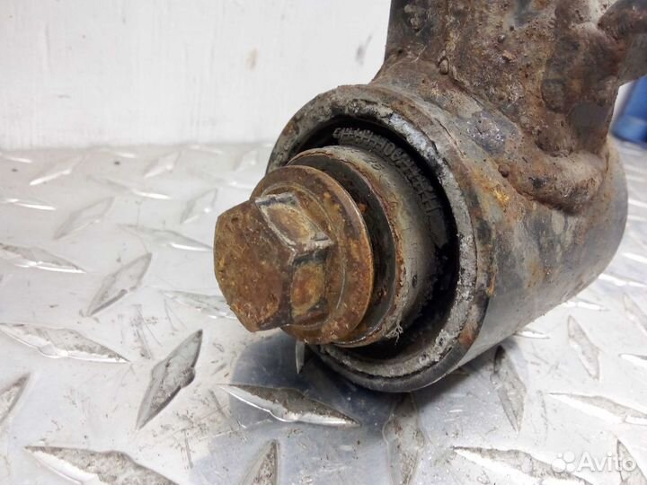 Рычаг зад L верх Land Rover Discovery 4 LA