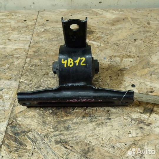 Подушка двигателя правая Mitsubishi Delica D5 CV5W