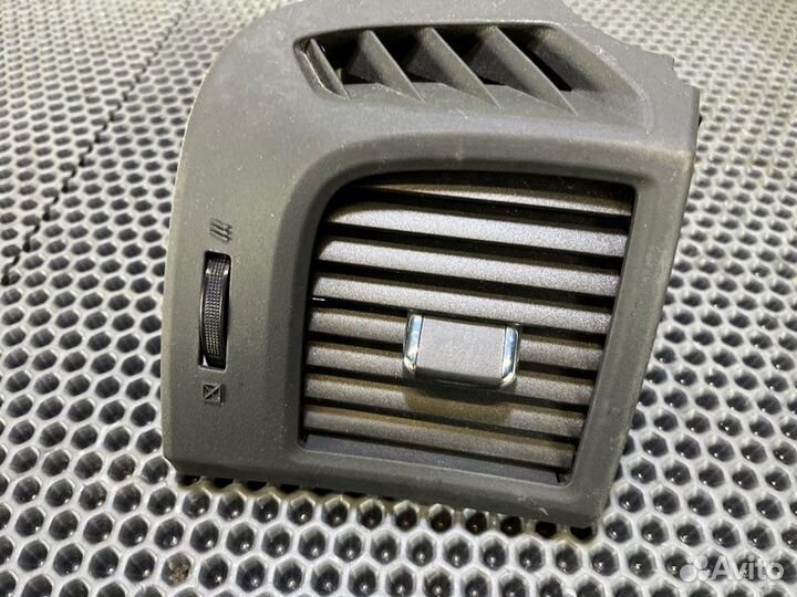 Дефлектор воздушный Toyota Venza