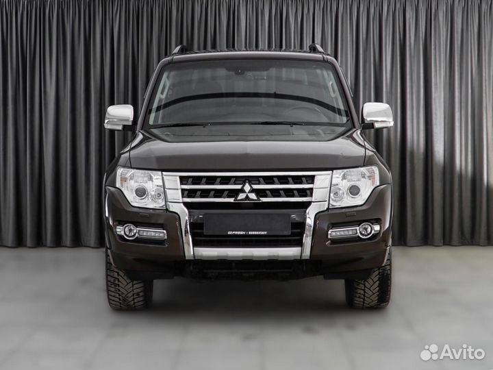 Mitsubishi Pajero 3.2 AT, 2017, 80 608 км