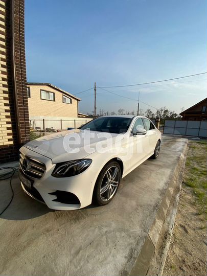 Дом 212,3 м² на участке 7,3 сот.