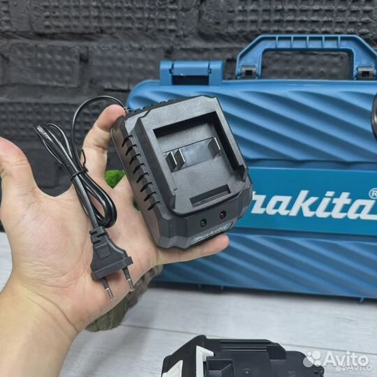 Шуруповерт для ледобура Makita 26v 12 Mah.Новинка