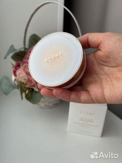 Кушон Атоми с двумя запасками