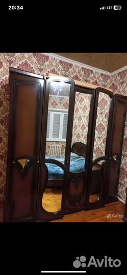 Спальный гарнитур