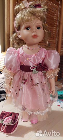 Кукла фарфоровая Жюли 35 см Angel Collection