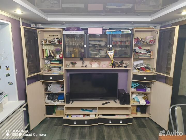 Стенка в гостиную под телевизор