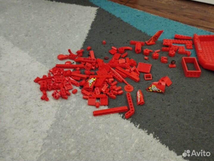 Лего из разных наборов собиралось лет 6