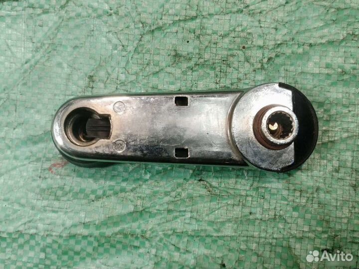 Ручка стеклоподъемника Audi A6 C4