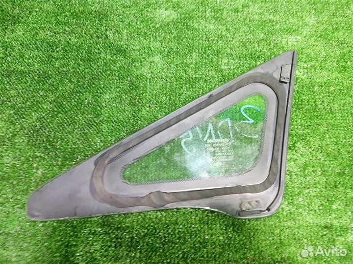 Стекло (форточка) переднее правое Honda Civic 4D