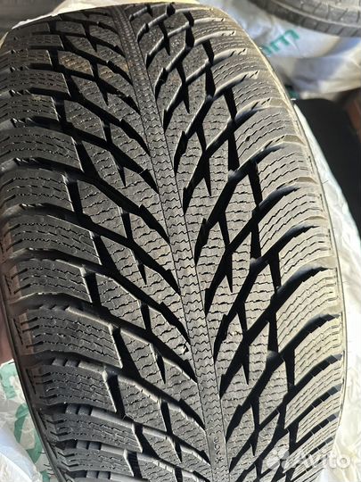 Nokian Tyres Hakkapeliitta R3 245/40 R19