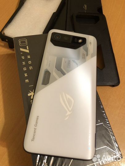 ASUS ROG Phone 7, 12/256 ГБ