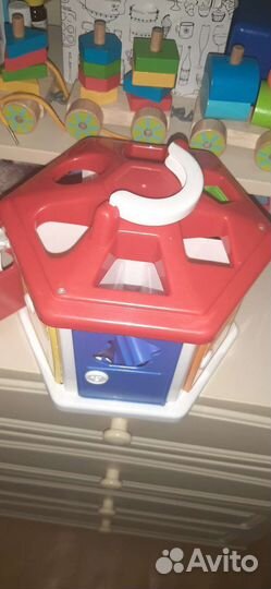 Игрушка домик сортер