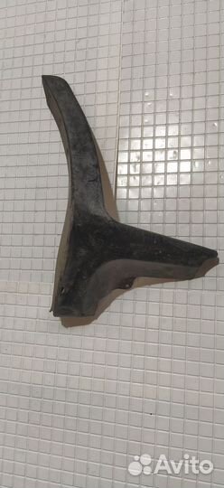 Брызговик задний правый BMW 7 E65