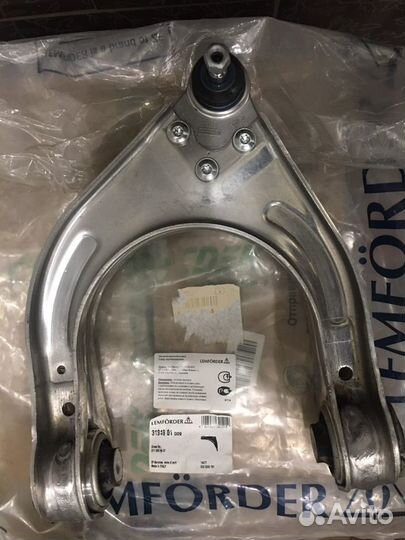 Рычаг подвески Mercedes E W211 CLS C219