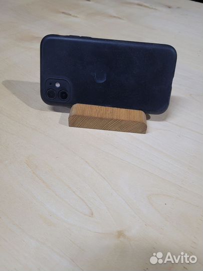 Подставка для телефона из дерева