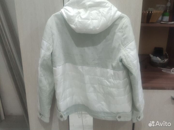 Куртка демисезонная женская 44 46