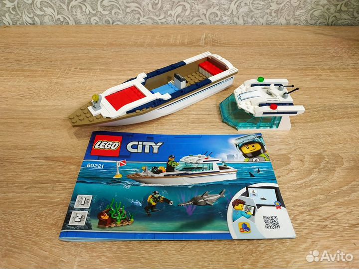 Lego City 60221 Яхта для дайвинга