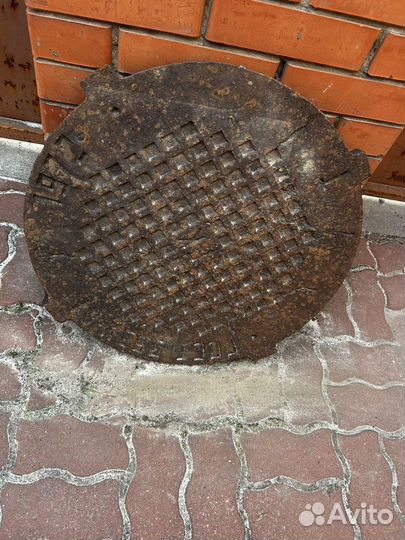 Люк канализационный чугунный