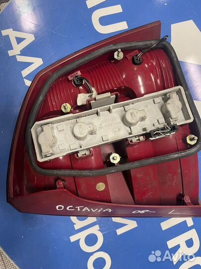Фонарь задний левый Skoda Octavia (A5) 2004-2013